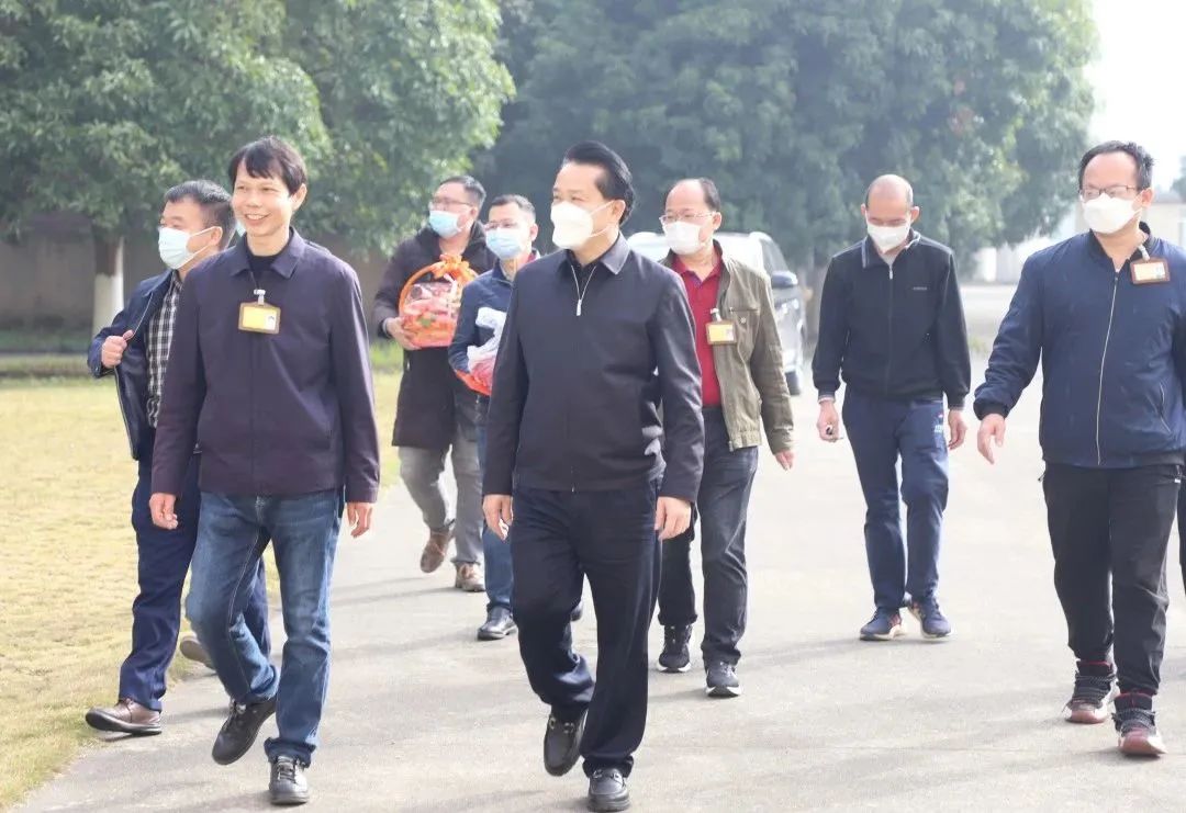 74326b5342997a1d3210373c15be70b4.jpg 74326b5342997a1d3210373c15be70b4.jpg