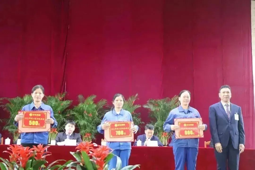 b097db2efc71243cf2007723871f9773.jpg b097db2efc71243cf2007723871f9773.jpg