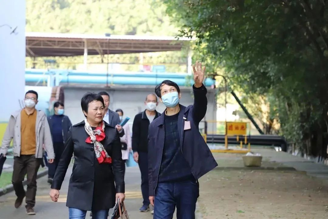 f3308fde4b3848569f3725cab4905411.jpg f3308fde4b3848569f3725cab4905411.jpg